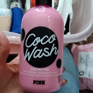 *SOLD*Nwt Pink Moisturizing Cream Body Wash Coco Wash